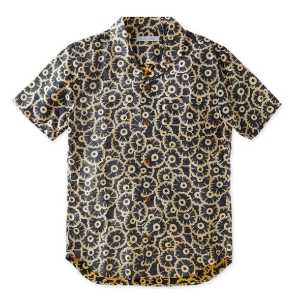 Outerknown BBQ shirt Floral‎ Short Sleeve Button Up Men’s Large Hawaiian - Picture 1 of 9